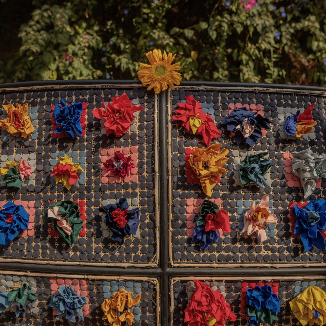 Sea Of Poppies Swing