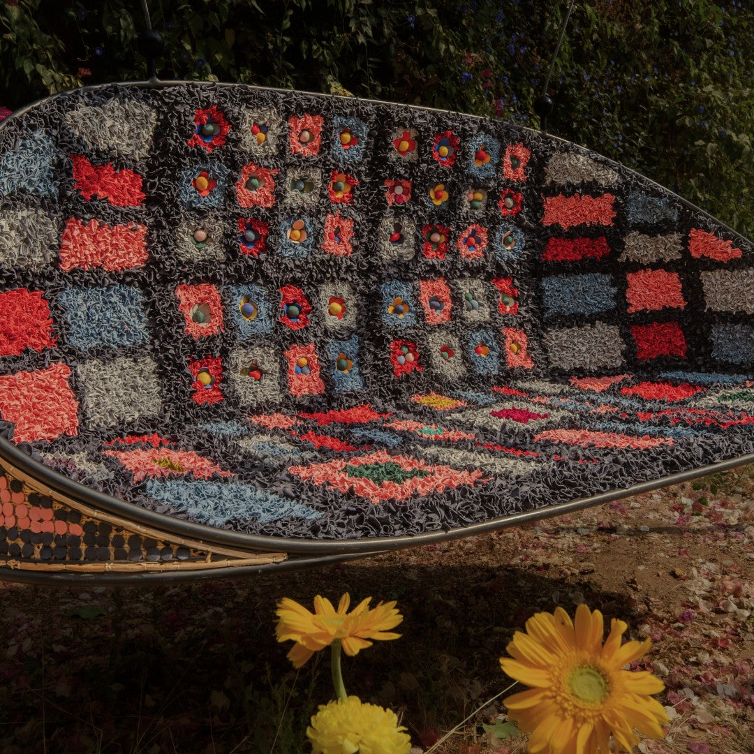 Sea Of Poppies Swing